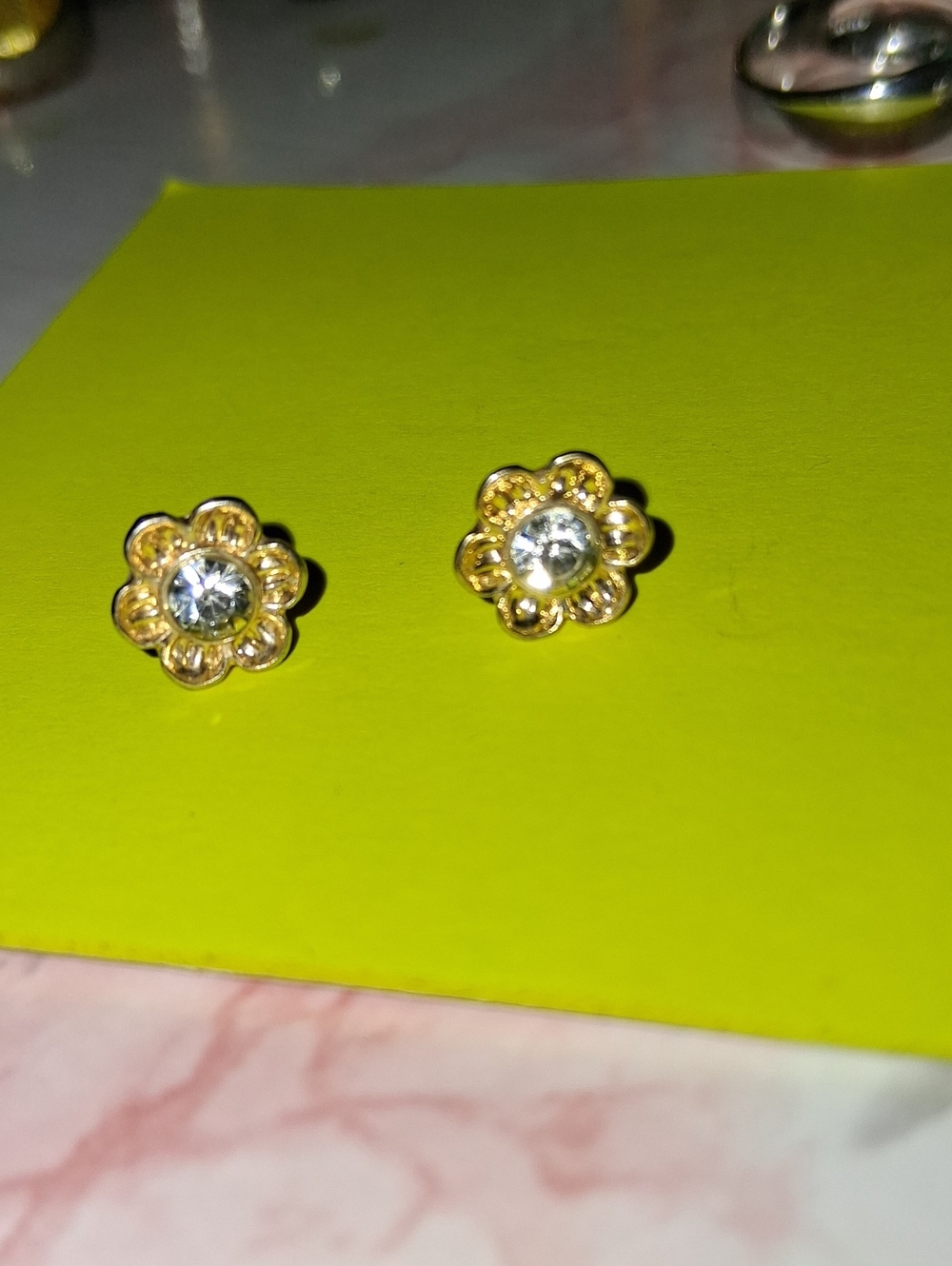 Vintage Gold Floral Crystal Stud Earrings - Unbranded